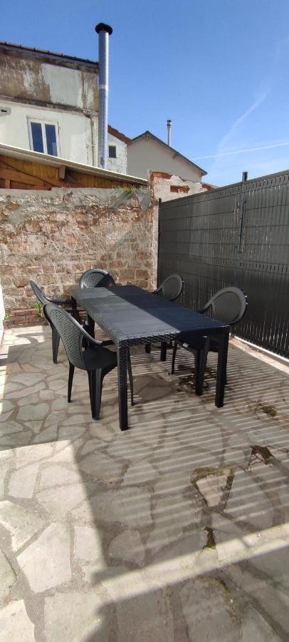 Poissy Appartements Cosy المظهر الخارجي الصورة